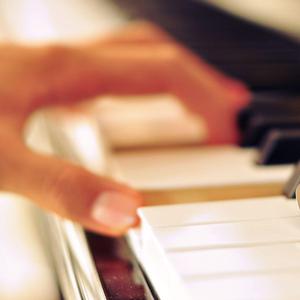 王霞的胸和奶头都凸出来了
